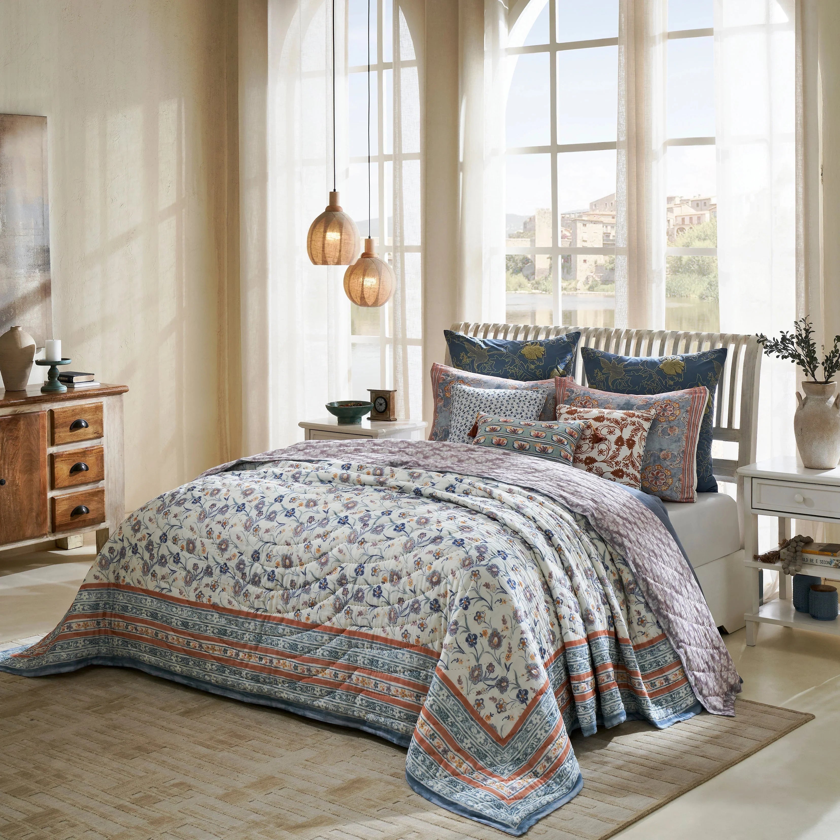 Choosing the Right Bed Linen for Every Season in India