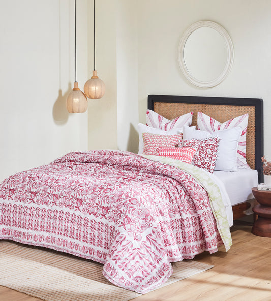 Ayna Red Cotton Quilt