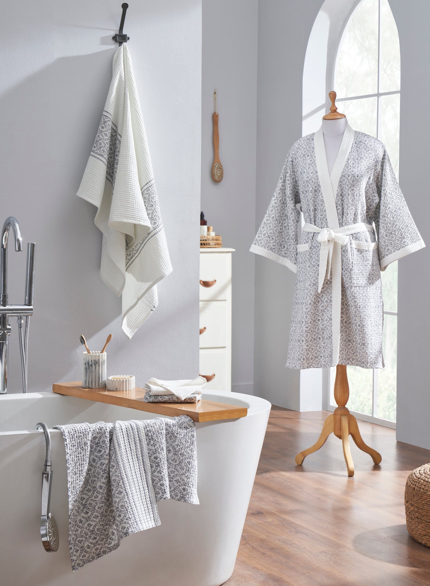 Tessellate Grey Hand Towel | Set Of 2