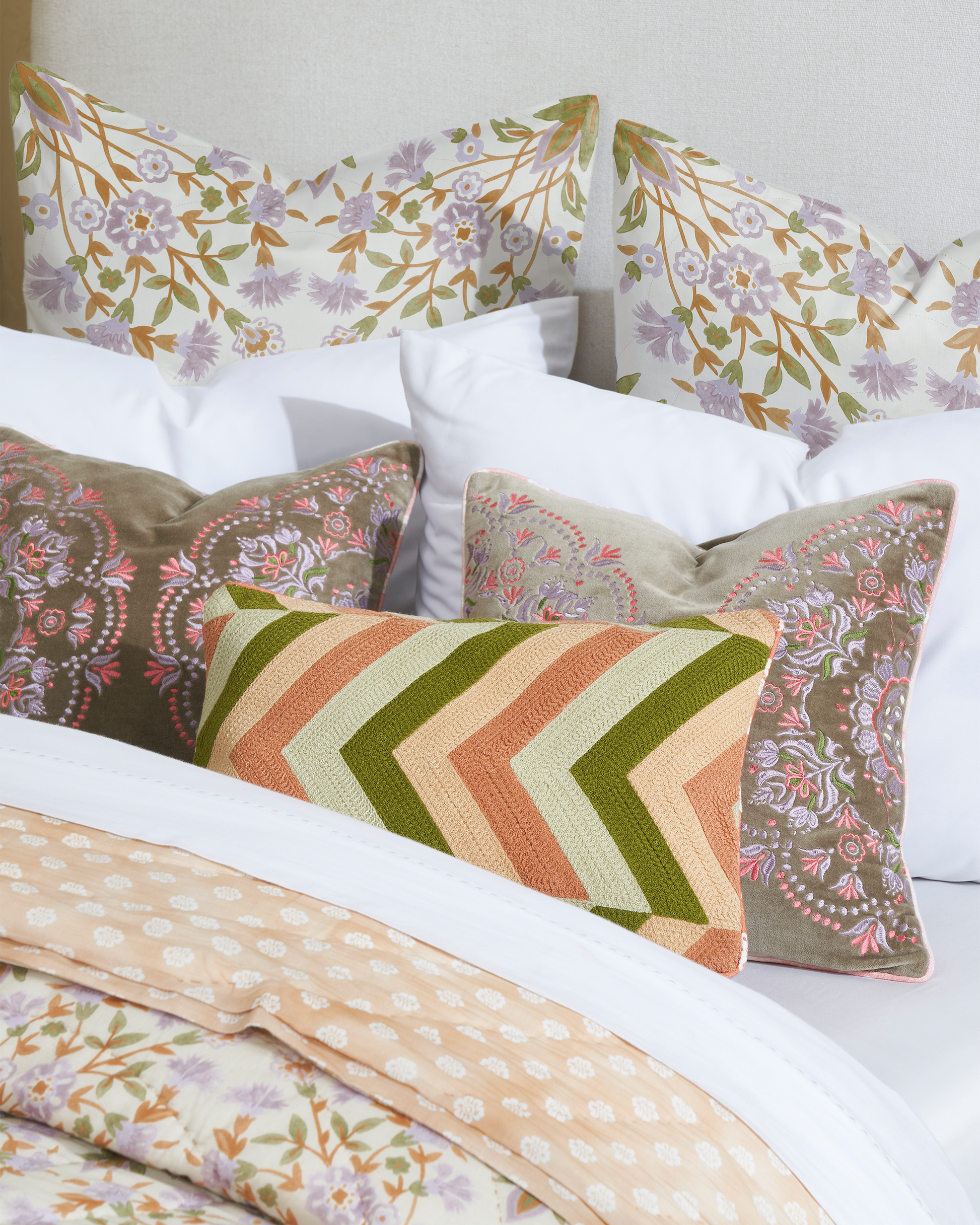 Rahat Yellow Cotton Quilt - detail shot