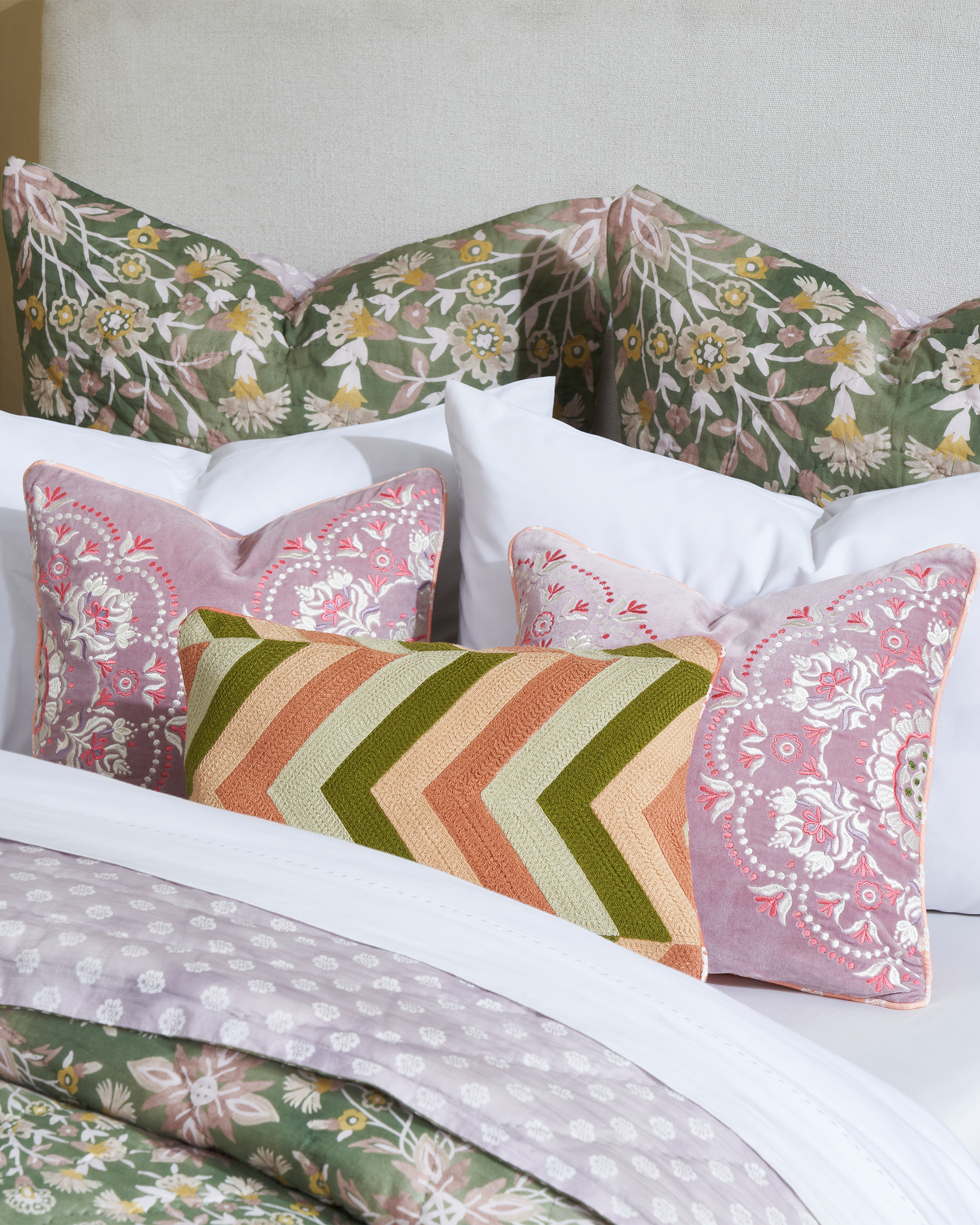 Rahat Green Cotton AC Quilt - detail shot