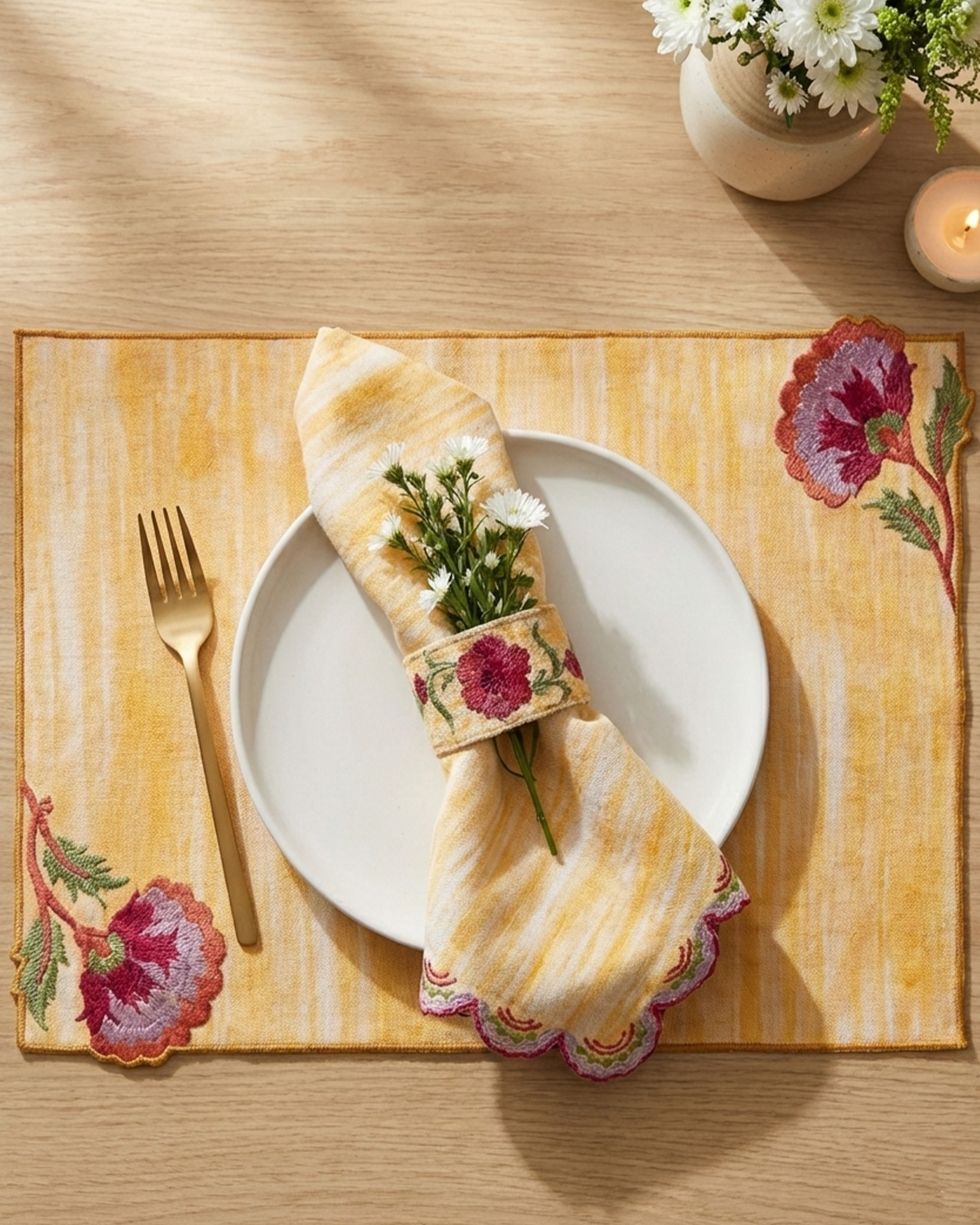 Rahat Yellow Scallop Embroidered Napkin - lifestyle