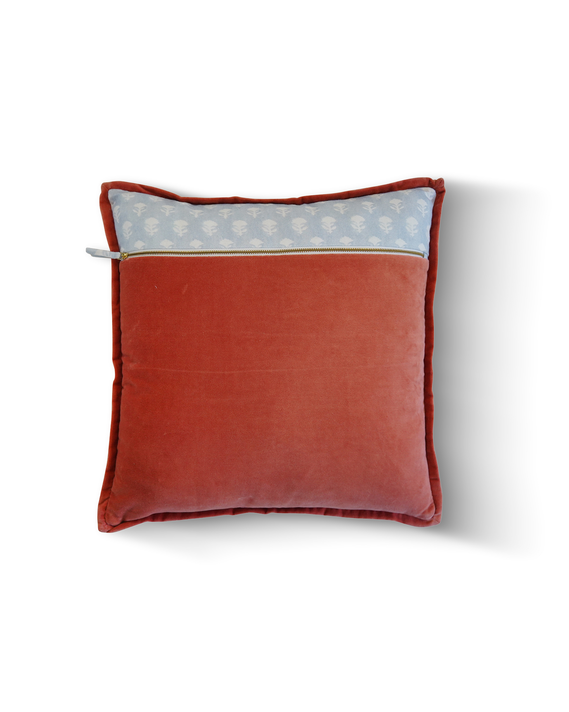 Mimo Rust Bordina Cushion Cover - detail shot
