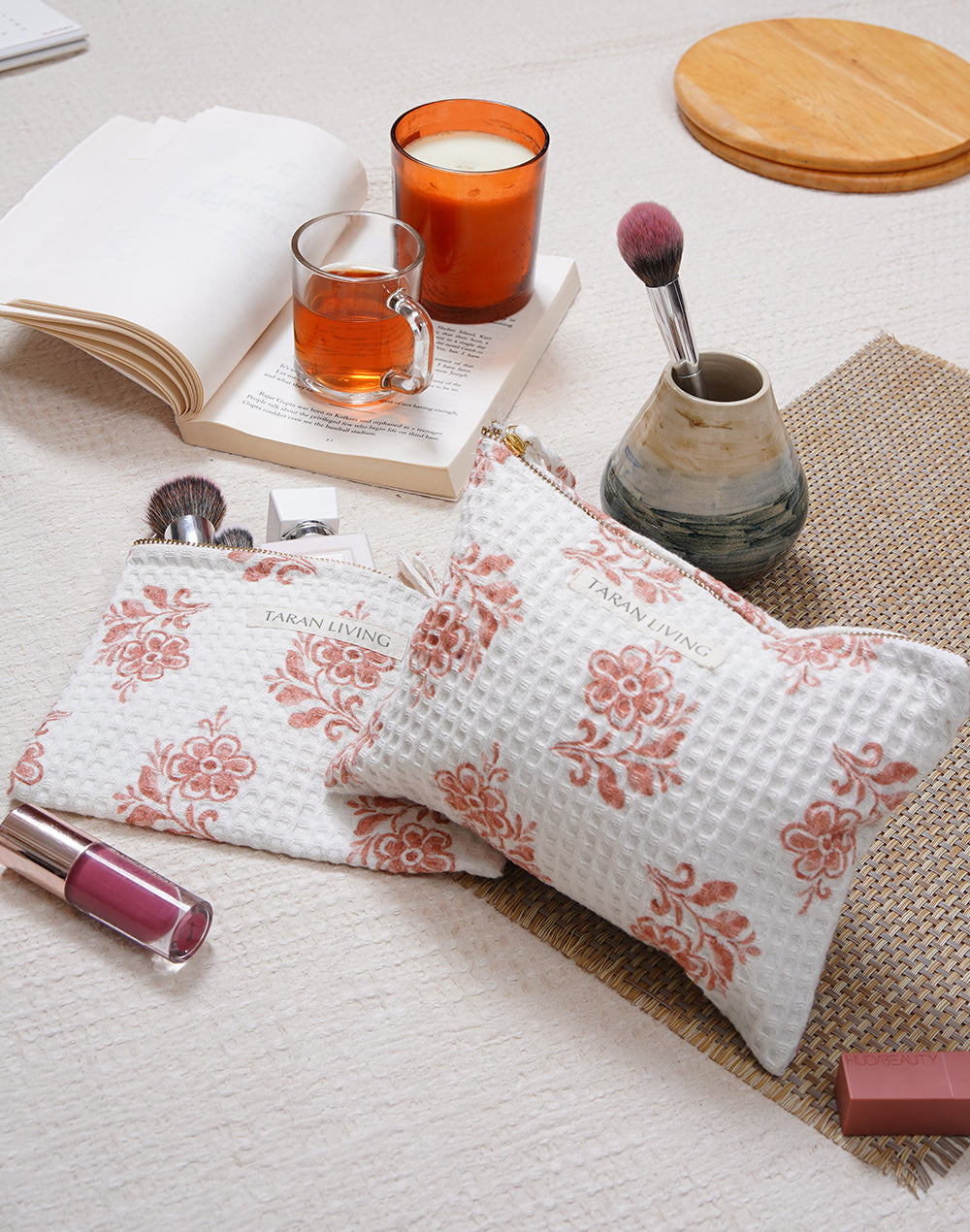 Ayna  Waffle Pouch With PVC Lining