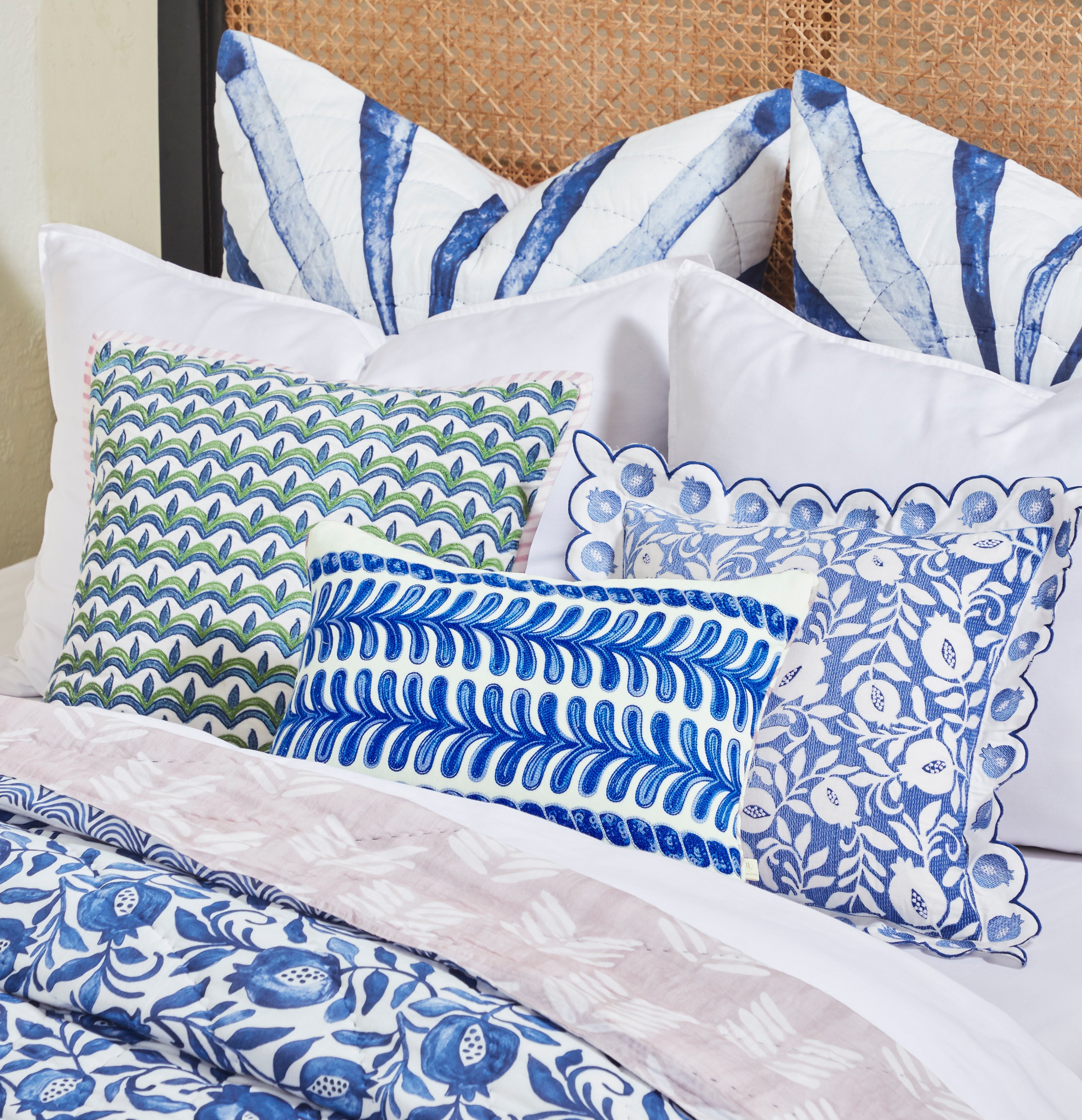 Ayna Linear Leaf Blue Cushion Cover