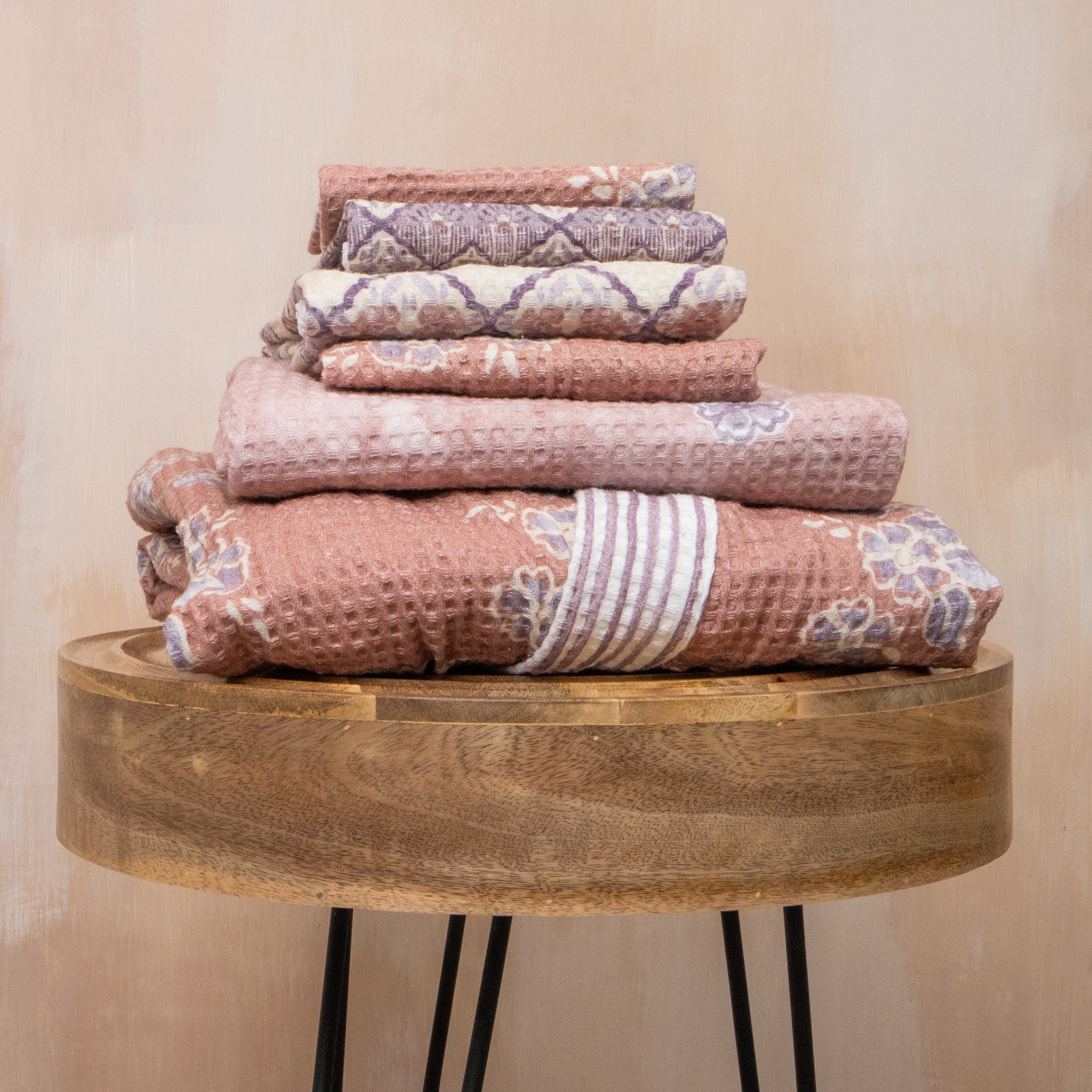 Mimo Pink Cotton Waffle Bath Towel